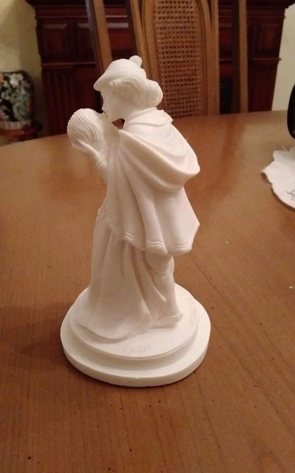 Vintage Faro white Romeo and Juliet figurine - photo 3