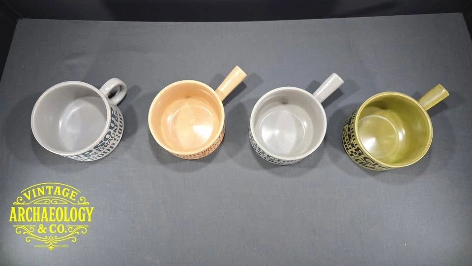 Set of 4 Stoneware Chili Mugs - Made in Japan - photo 2