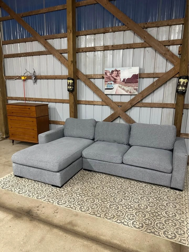 Ashley Furniture Modern Grey Sectional - photo 4