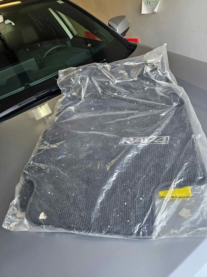 2024 Toyota RAV4 Carpet Mats - NEW - photo 2
