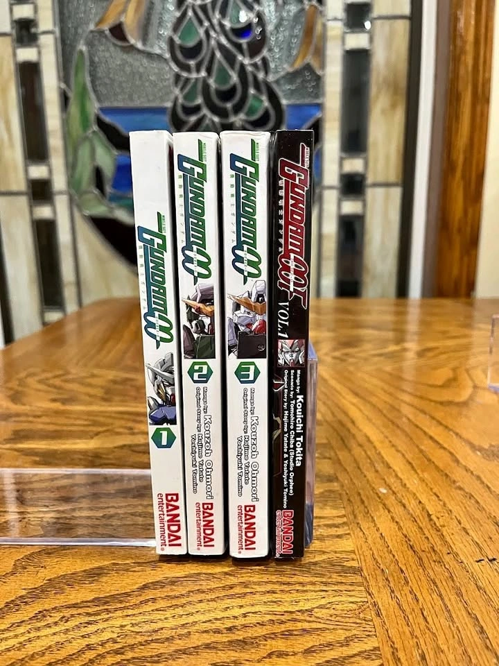 Gundam 00 1,2,3 + Gundam 00F 1 Manga Lot