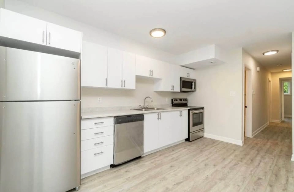 Private Room for Rent - Near Carleton University - photo 3