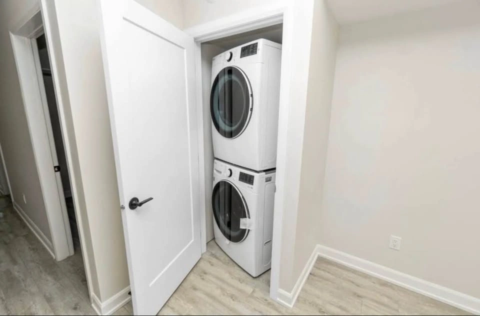 Private Room for Rent - Near Carleton University - photo 4
