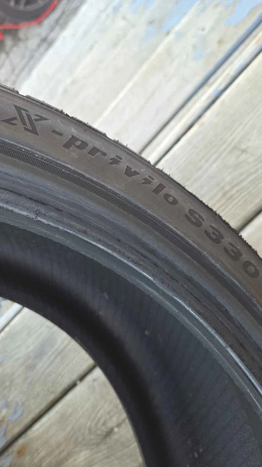 4 TRACMAX PRIVILO S330 WINTER TIRES 255/35R20 - photo 3
