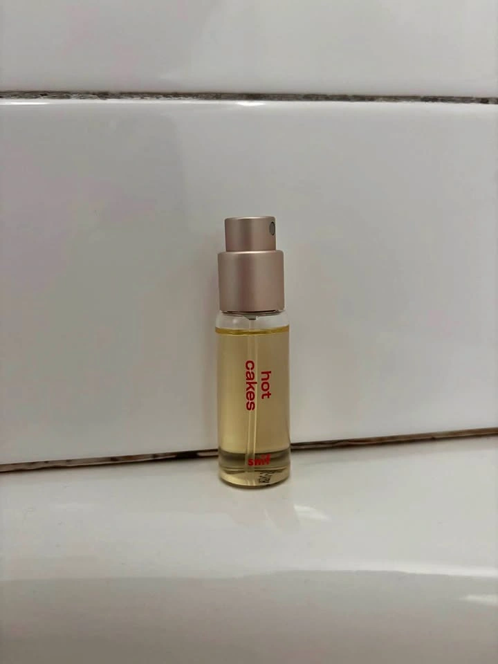 SNIF hotcakes perfume