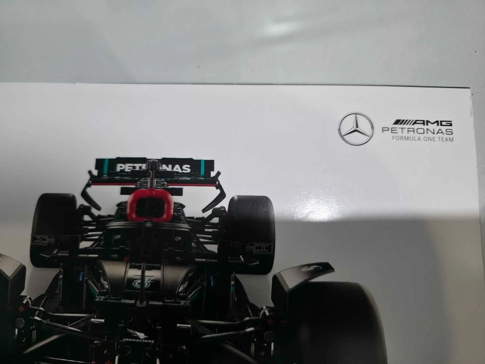 LEGO Technic Mercedes-AMG F1 W14 E - photo 4