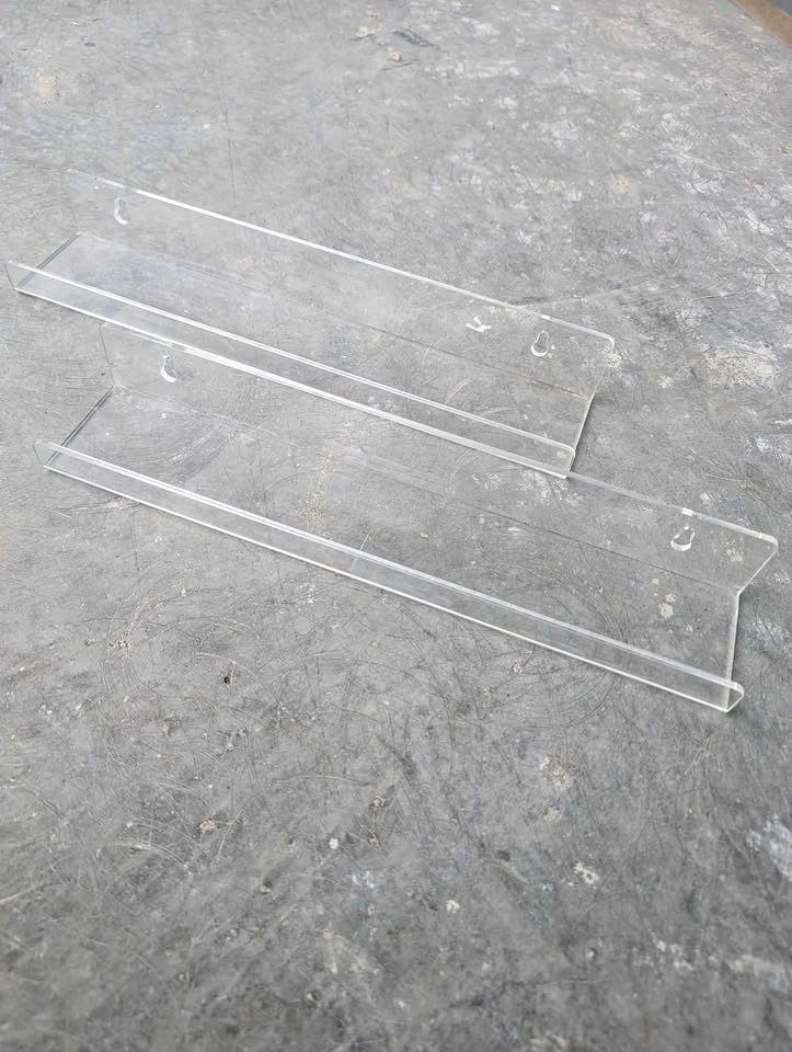 Plastic Shelves