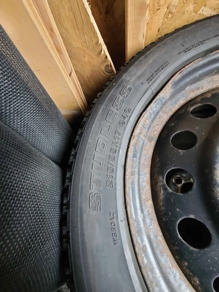 Winter Tires off 2013 Accord 215/55 R17 - photo 3