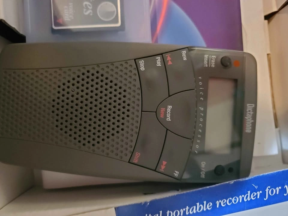Dictaphone Walkabout Tour Handheld Digital Voice Recorder - photo 5