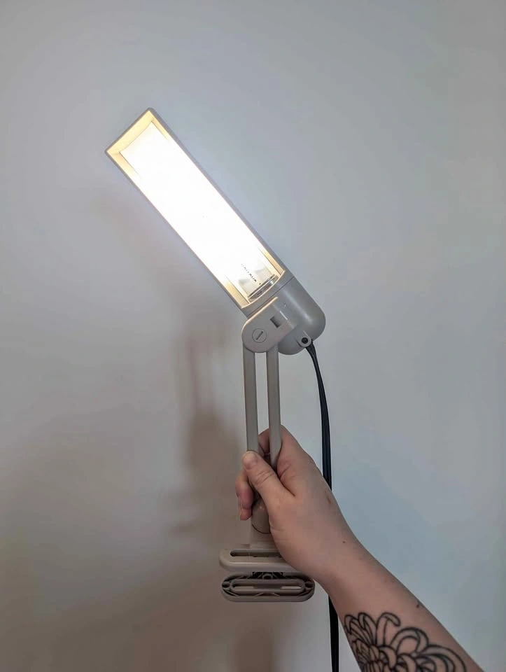 2010 OttLite Natural Sun Lamp