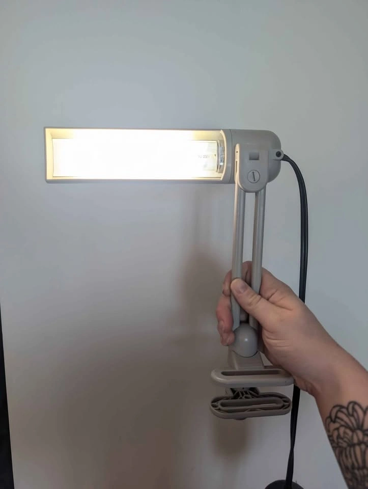 2010 OttLite Natural Sun Lamp - photo 3