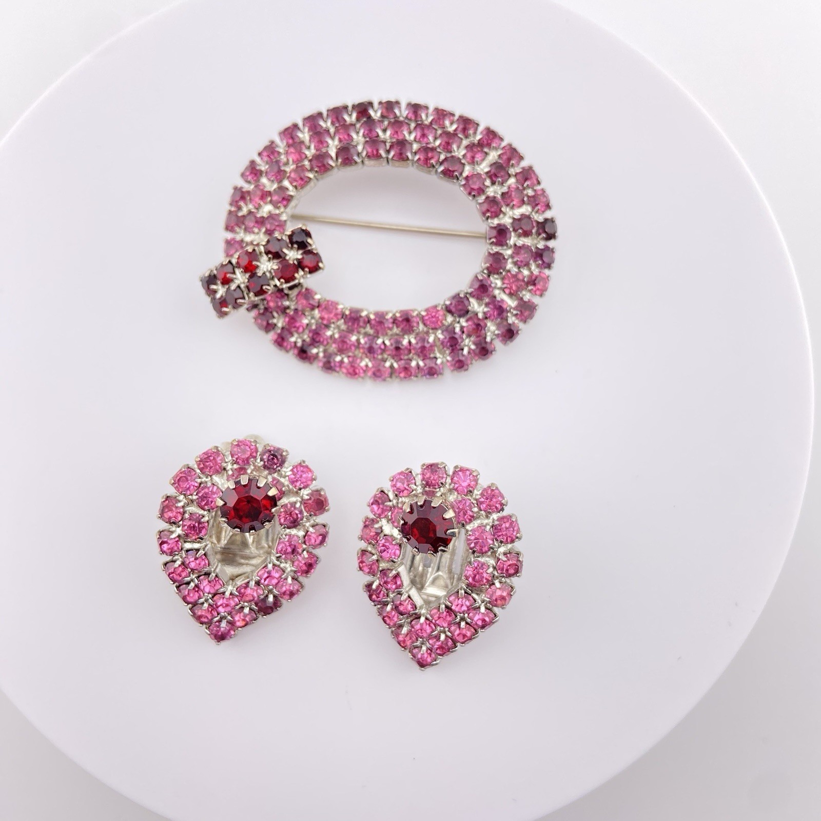 Vintage Rhinestone Jewelry Set – Pink & Red Brooch with Clip-On - photo 4