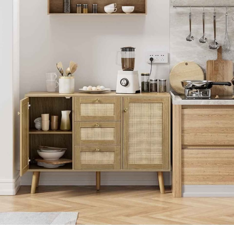 Brand new gorgeous cabinet 3 drawers 2 doors ratattan style - photo 3
