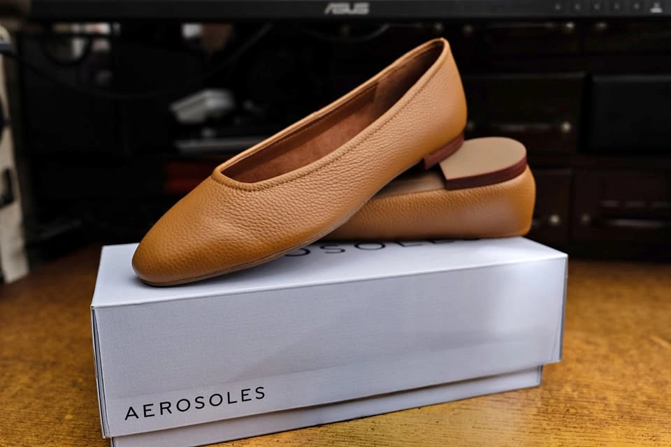 Aerosoles Amelie Women's Ballet Flats - Size 8 - Tan Pebbled Lea