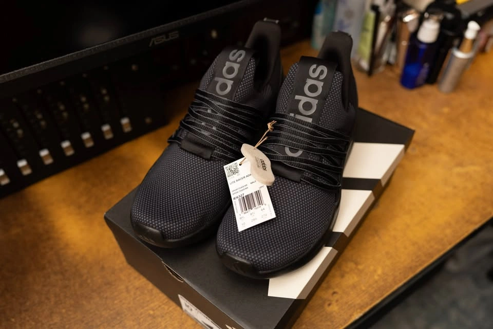 Adidas Lite Racer Adapt 7.0 Shoes - Size 10 US - New with box - photo 2