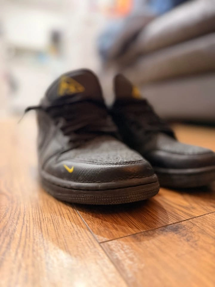 Air Jordan 1 Low SE - photo 3
