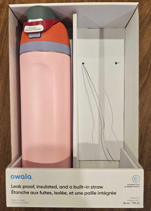 Owala 24 oz Bottle (BNIB)