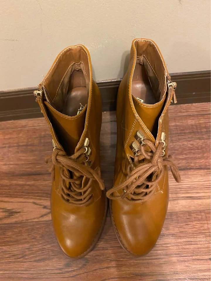Aldo Ladies Boots Size 7 - photo 4