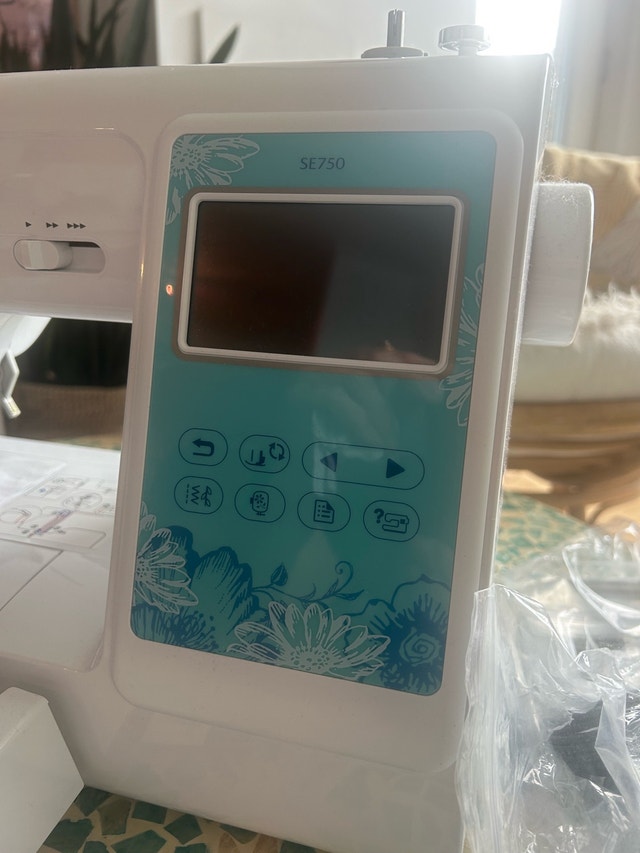 Brother SE750 Sewing & Embroidery Machine - Brand New - photo 4