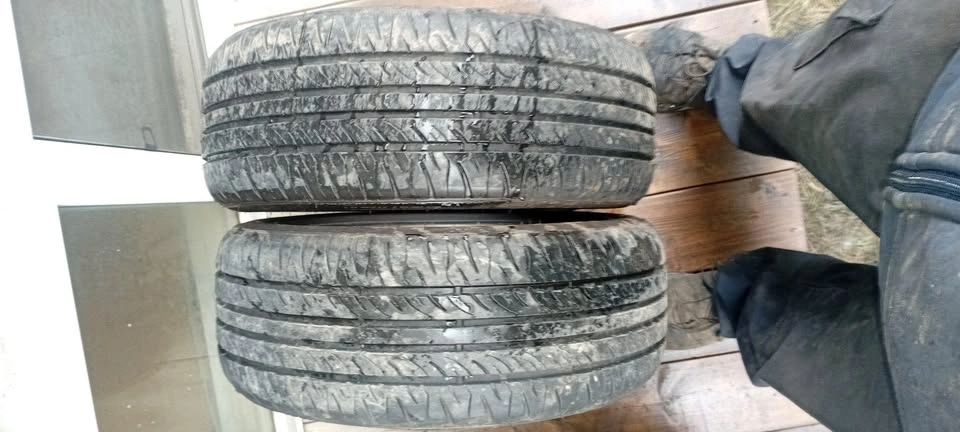 2x Delmax UltimaTour 185/55/15 All Season Tires - photo 2