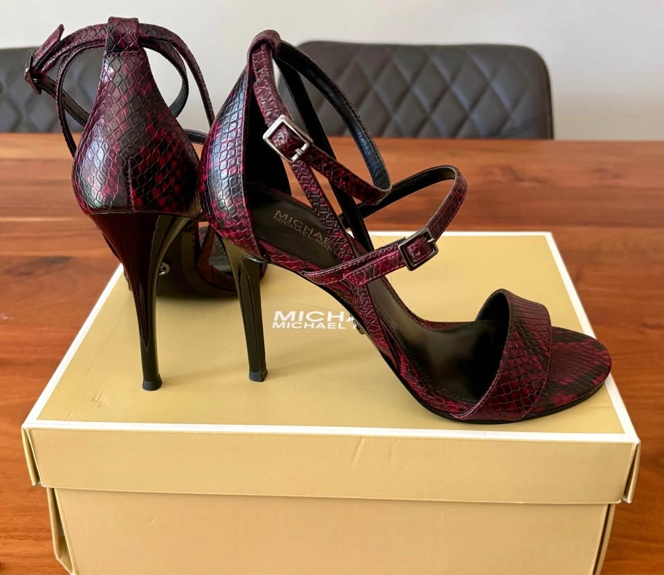 Michael Kors Sandals - photo 4