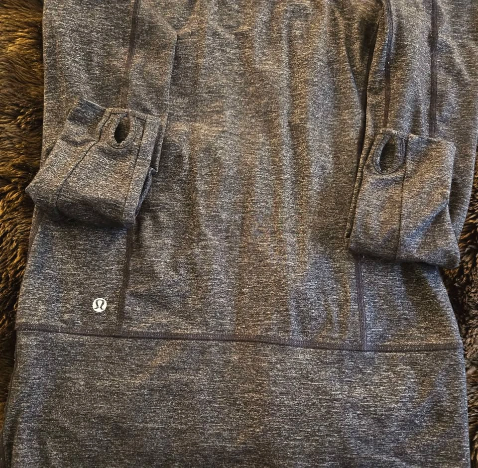 Lululemon Stride Jacket - Size 6 - photo 2