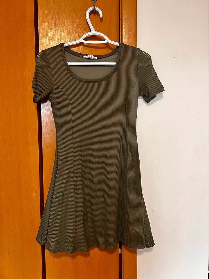 Ribbed Knit A-Line Dress - Forest Green - Scoop Neck - Medium
