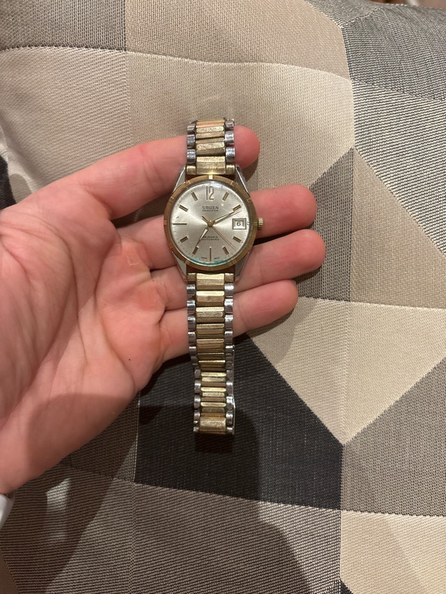 Vintage 1976 Gruen Autowind Watch