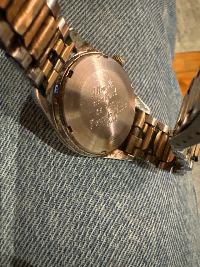 Vintage 1976 Gruen Autowind Watch - photo 2