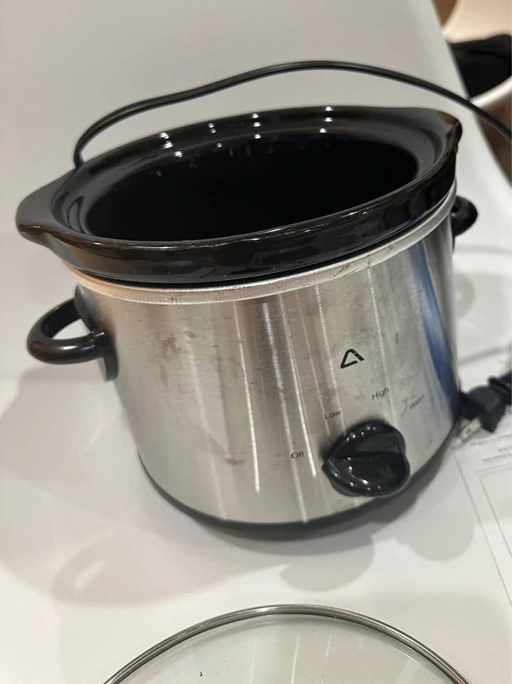 New 2 Quart Slow Cooker Crock Pot - photo 3