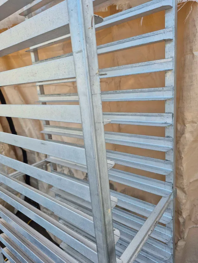 "PENDING" Bakers Rack