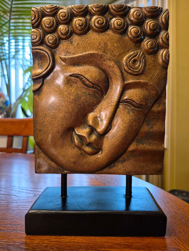 Buddha Face Statue