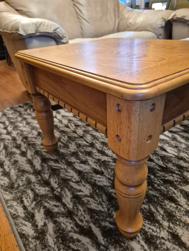 Oak End Table image indicator(2)