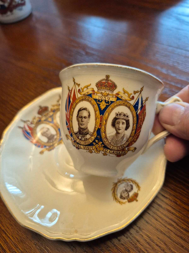 Vintage 1939 Royal Visit Teacup