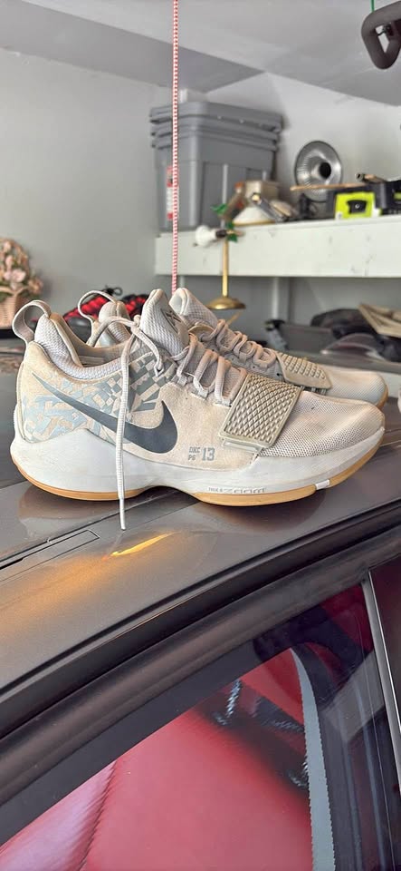 Nike PG1 Basketball Shoes