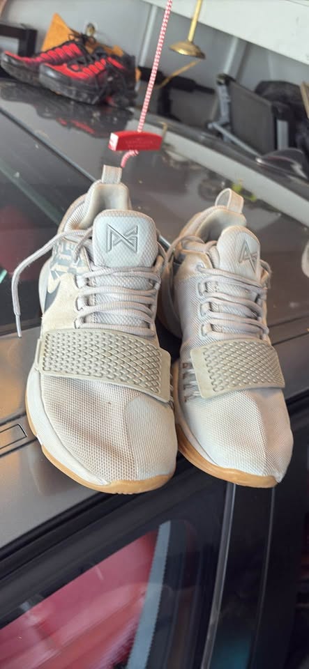 Nike PG1 Basketball Shoes - photo 2