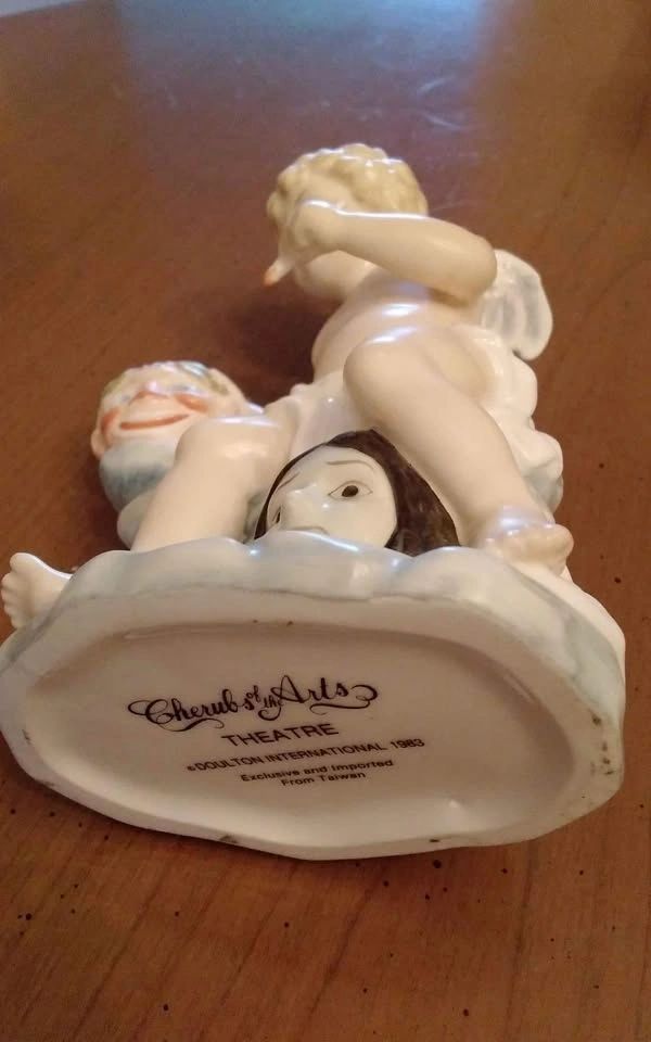 Vintage Doulton porcelain Cherub of the Arts 1983 figurine - photo 5
