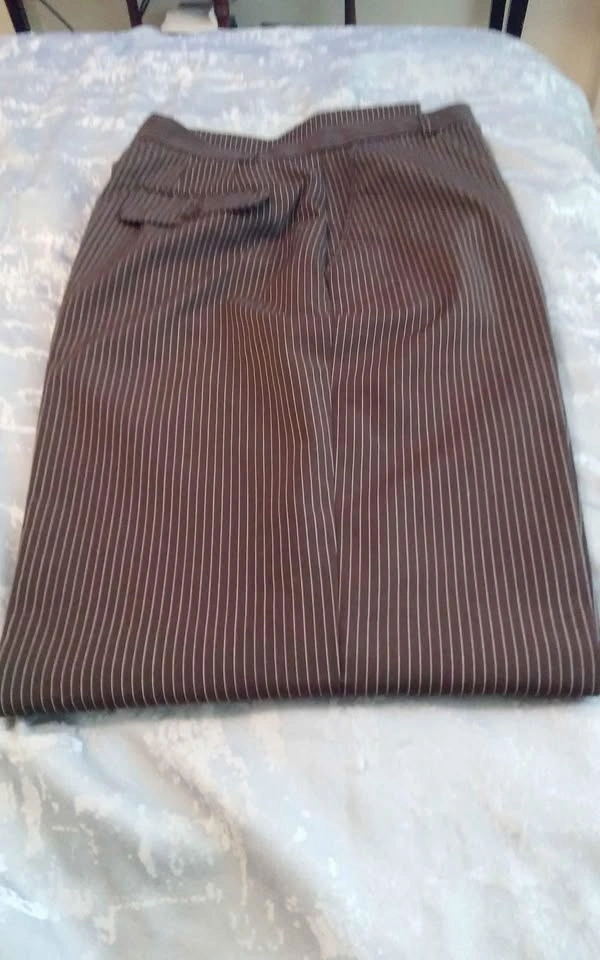 Evan Picone Brown Pinstripe Stretch Pants - Size 8 - photo 2
