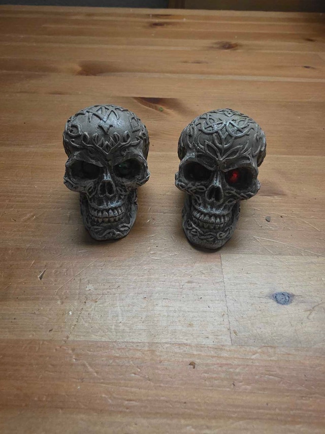 Aquarium Mini Skulls
