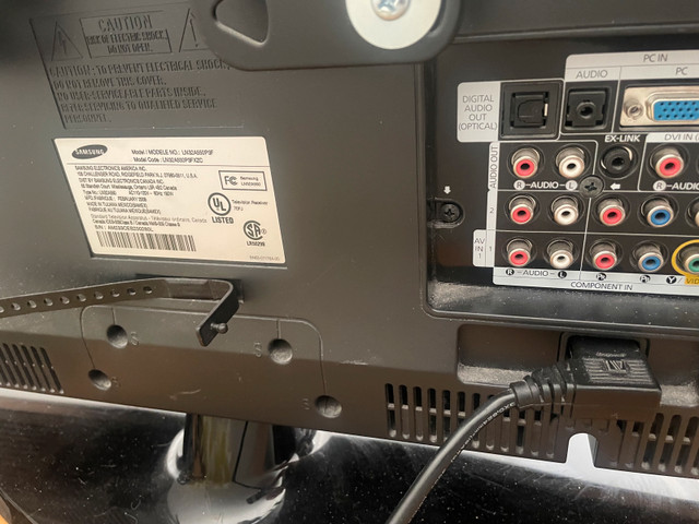 Samsung 32” LCD TV – Model UN32A550 - photo 2