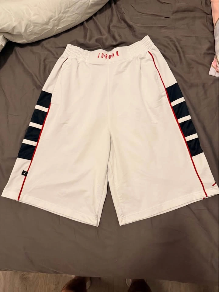 Jordan Cat Scratch White Dri-Fit Shorts Large - photo 2