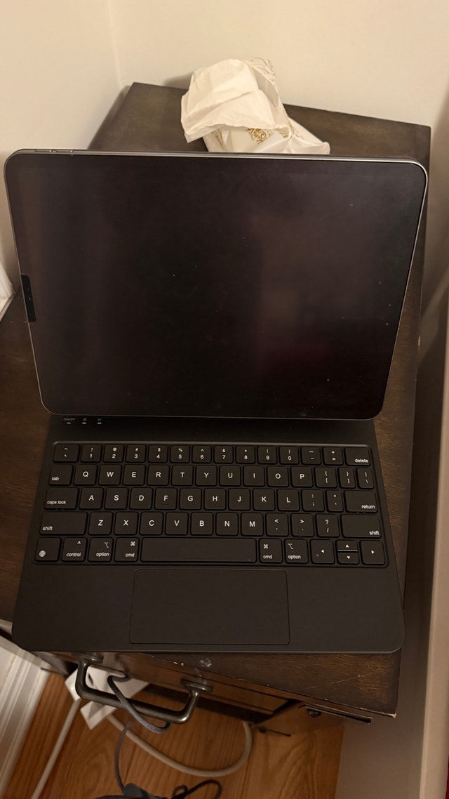 Magic Keyboard for iPad Pro 11-inch