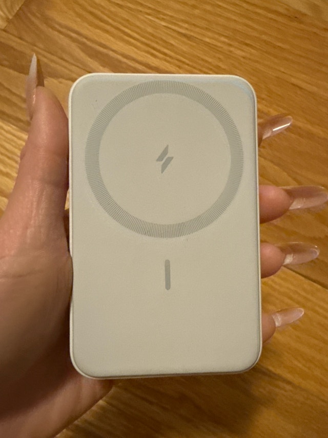 Anker Magnetic Battery - photo 2