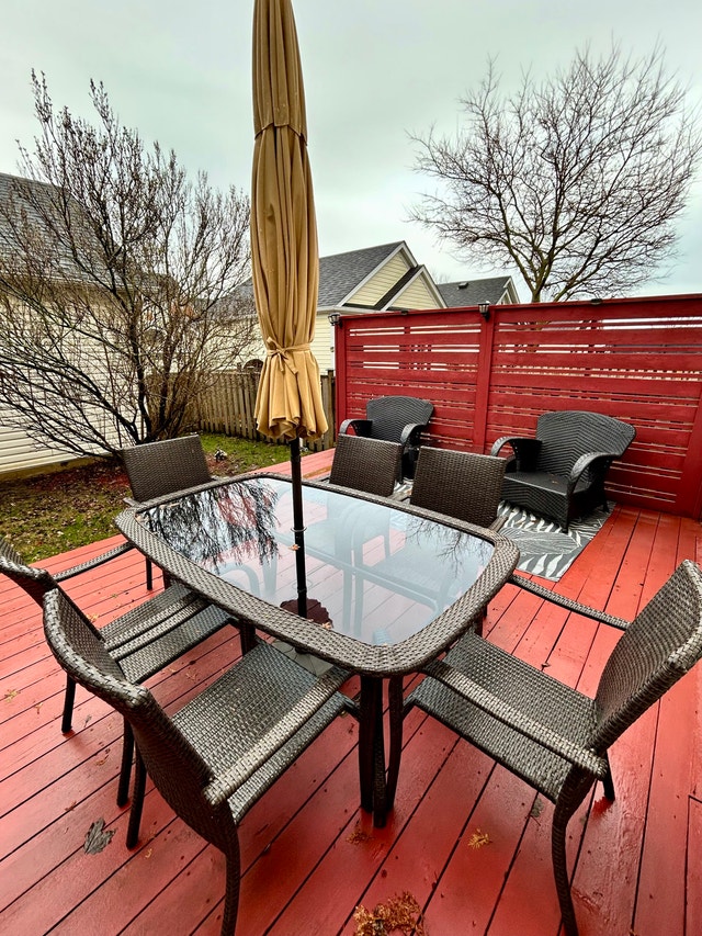 Patio Set with Glass Table, 6 Chairs & Umbrella