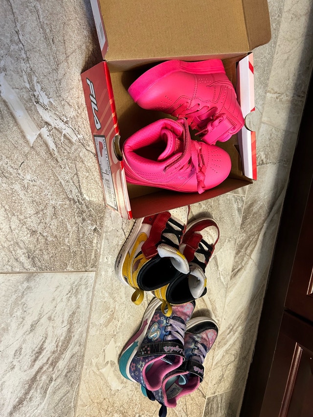 Kids Shoes Bundle - Size 9c