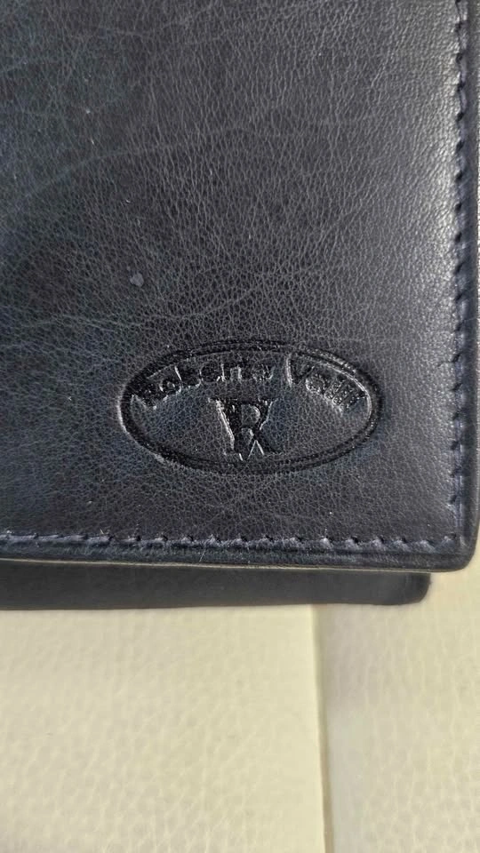 Black leather wallet - photo 2
