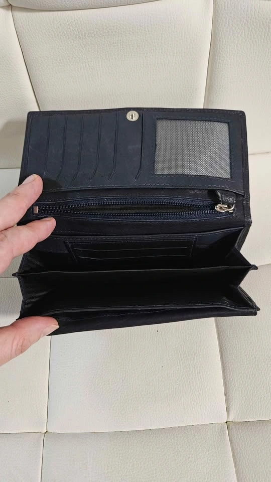 Black leather wallet - photo 4