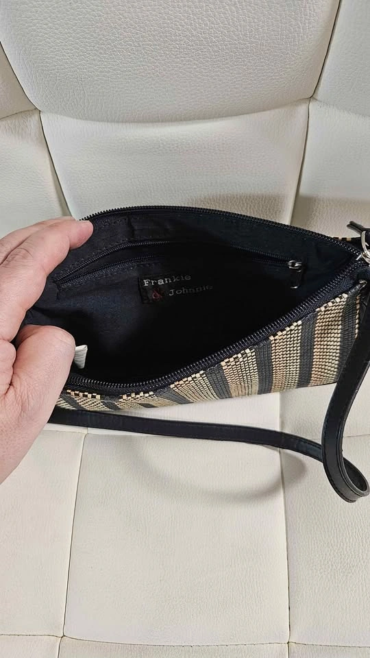 Frankie & Johnnie Woven Striped Shoulder Bag - photo 2