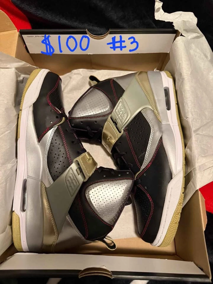 PRICE REDUCED! Assorted Deadstock Jordan's Men's Size 13 - photo 3