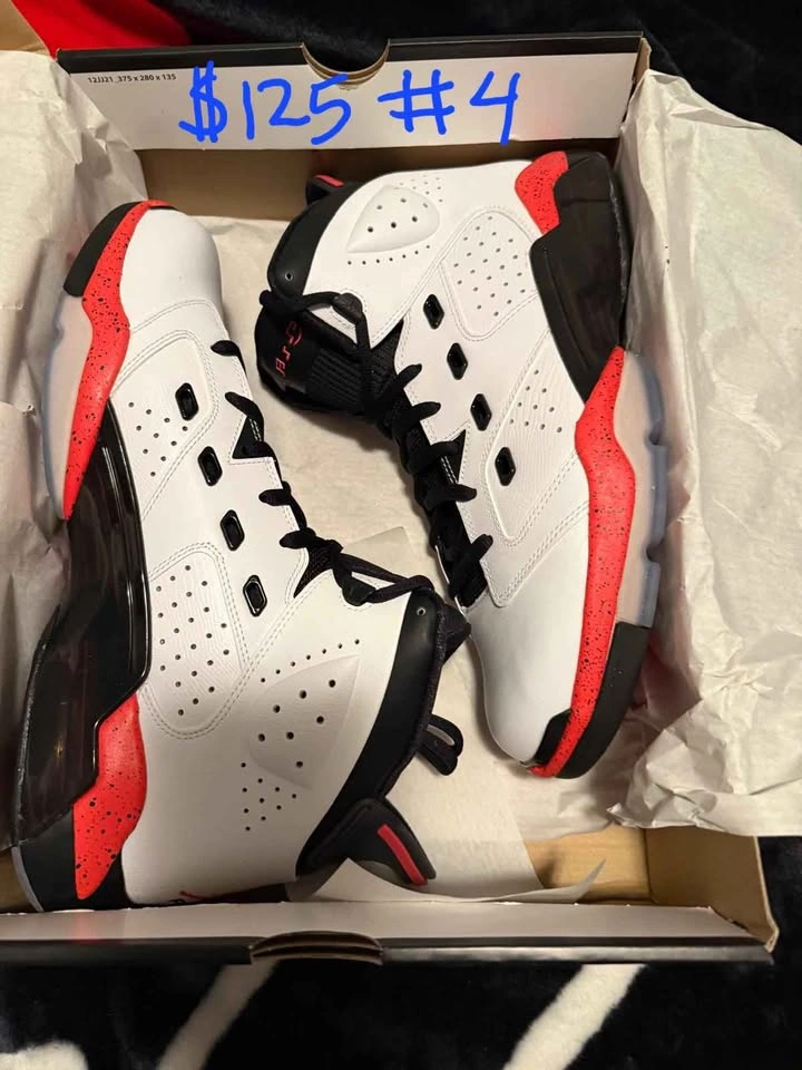 PRICE REDUCED! Assorted Deadstock Jordan's Men's Size 13 - photo 4
